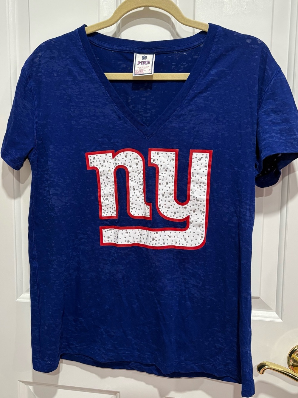New York Giants Navy V-Neck Tee with Studded Logo VS PINK